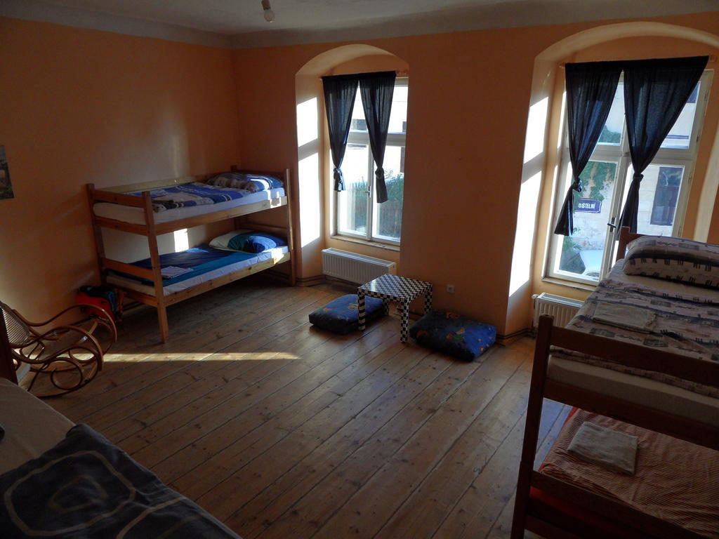 Lazy River Hostel Loket Phòng bức ảnh