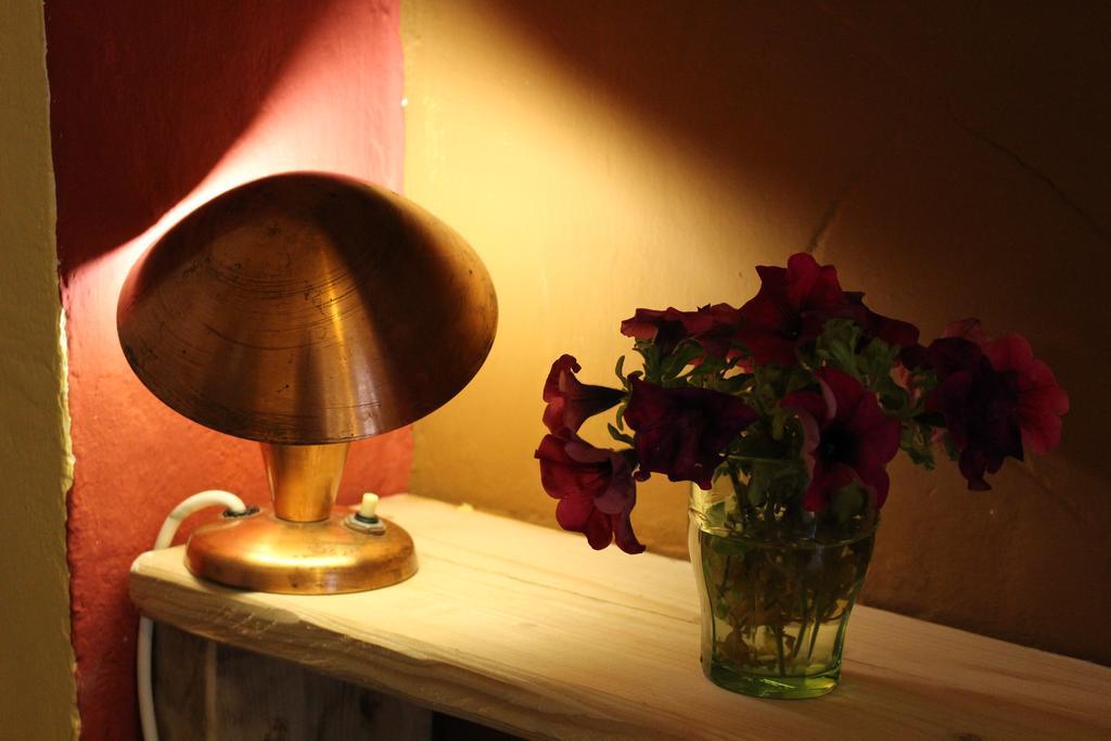 Lazy River Hostel Loket Ngoại thất bức ảnh