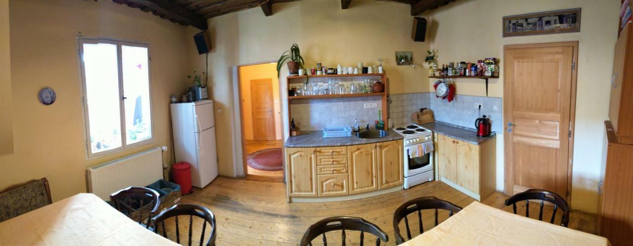 Lazy River Hostel Loket Ngoại thất bức ảnh