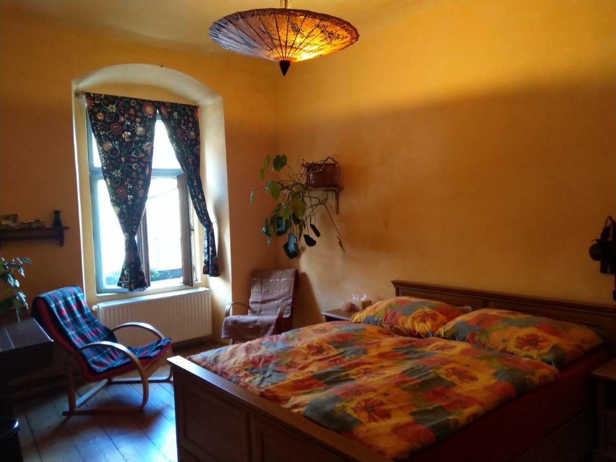 Lazy River Hostel Loket Ngoại thất bức ảnh